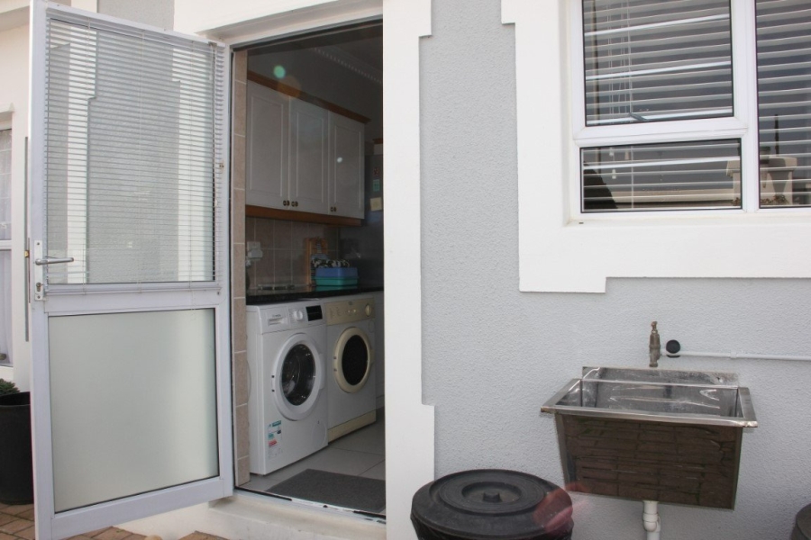 3 Bedroom Property for Sale in Bizweni Western Cape